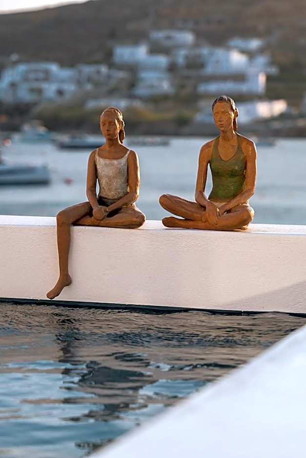 CUBIC Mykonos Seafront Design Suites