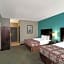 La Quinta Inn & Suites by Wyndham Knoxville East
