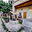 Sarnich Cave Suites
