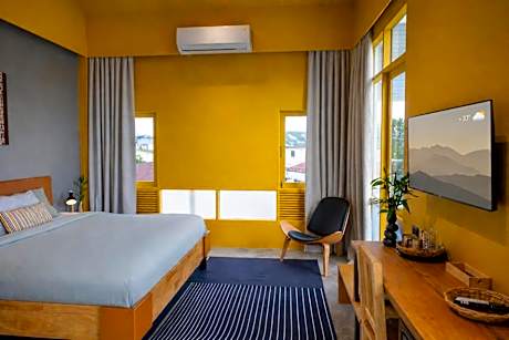 Deluxe Double Room with Shower