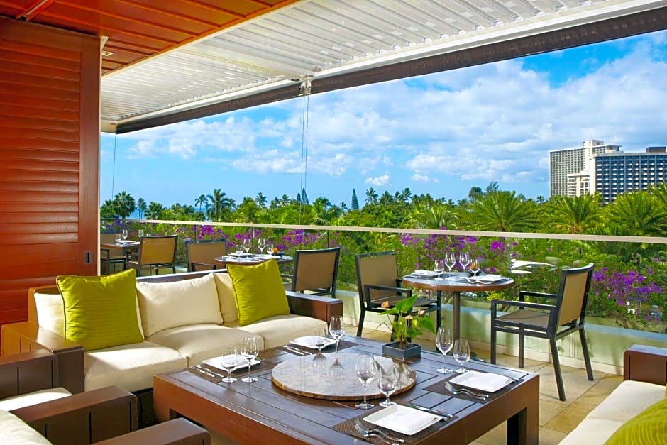 Jet Luxury @ The Trump Waikiki