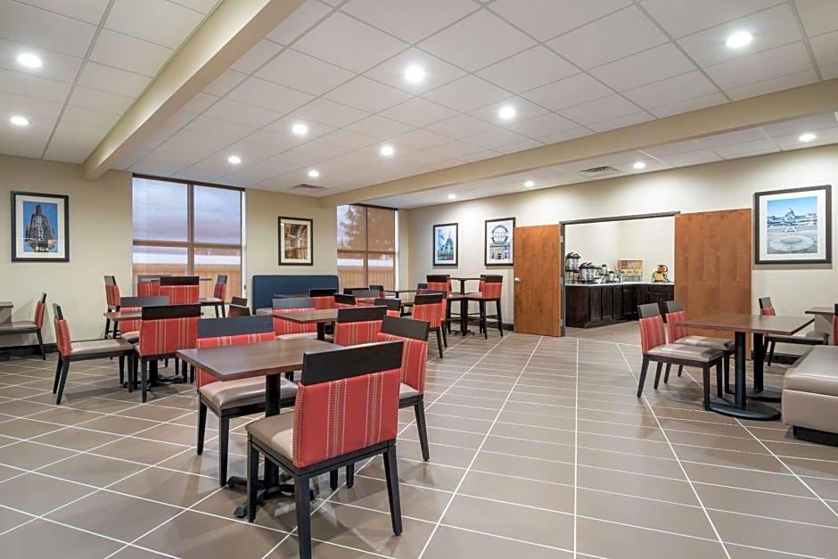 Comfort Inn & Suites Harrisburg - Hershey West