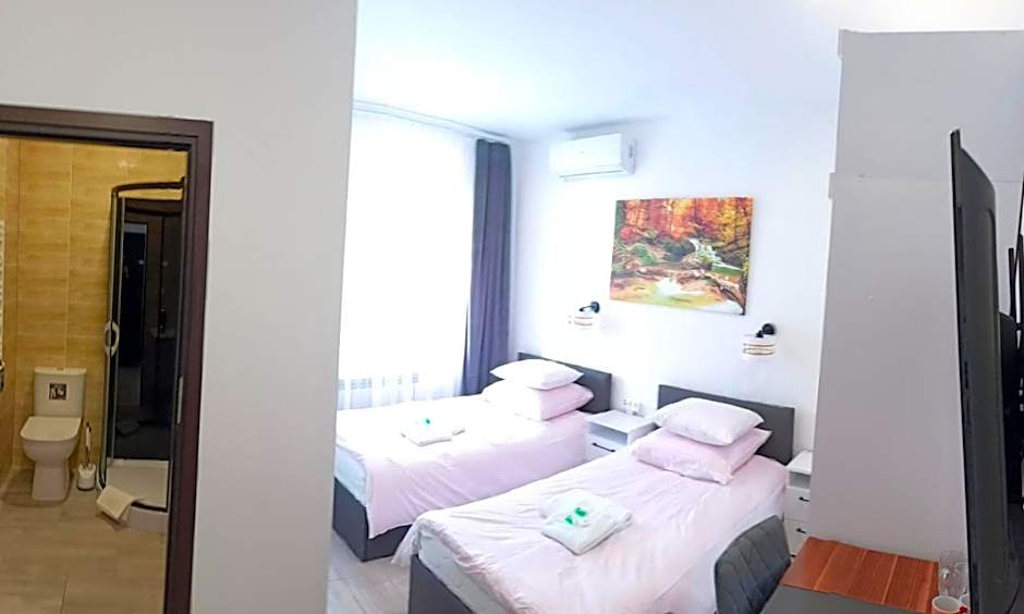 Comfort Stay, EV, Parking