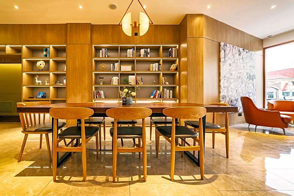 Hanting Hotel Qingdao Zhanqiao Railway Station East Plaza