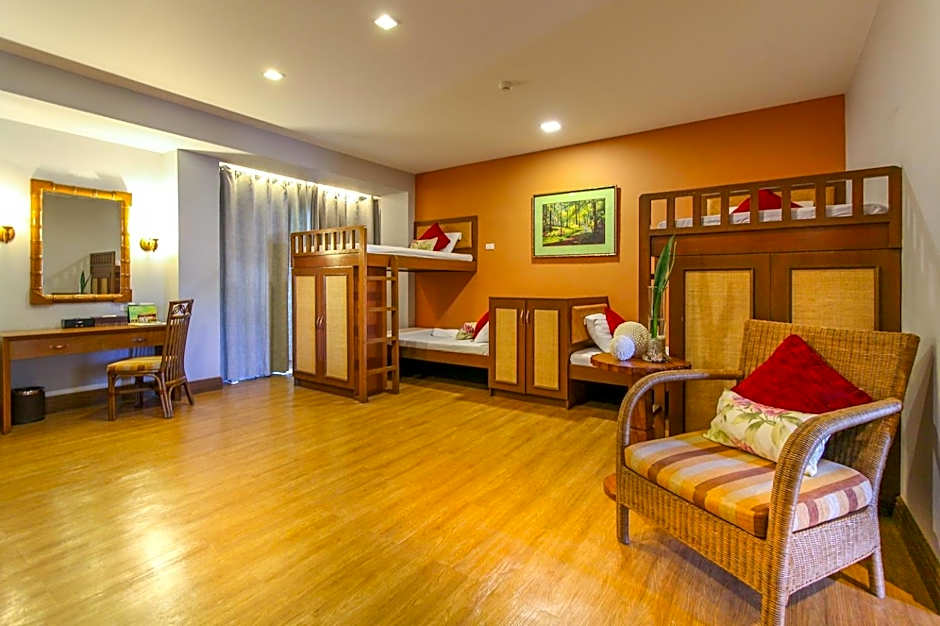 Photo 1 of 4 of Dormitory Room (6 Adults)