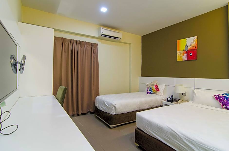 Mornington Hotel  Bukit Permata Lumut