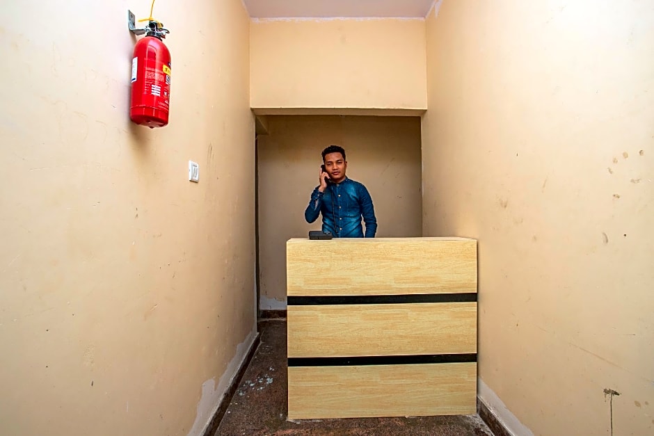 Hotel O Varcity Emerald Near Ragigudda Sri Prasanna Anjaneyaswamy Temple