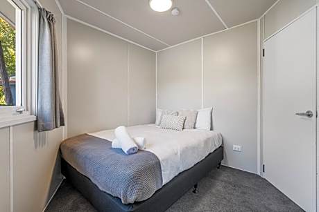 Kozy Kiwi - Accessible (1BR)