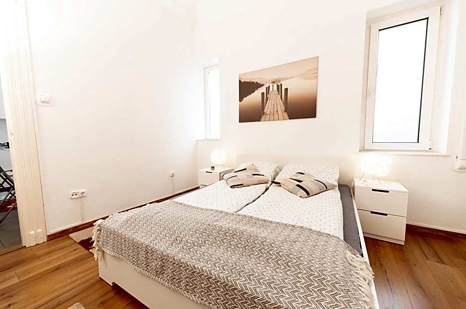 Danube Dwelling Aulich utca 3