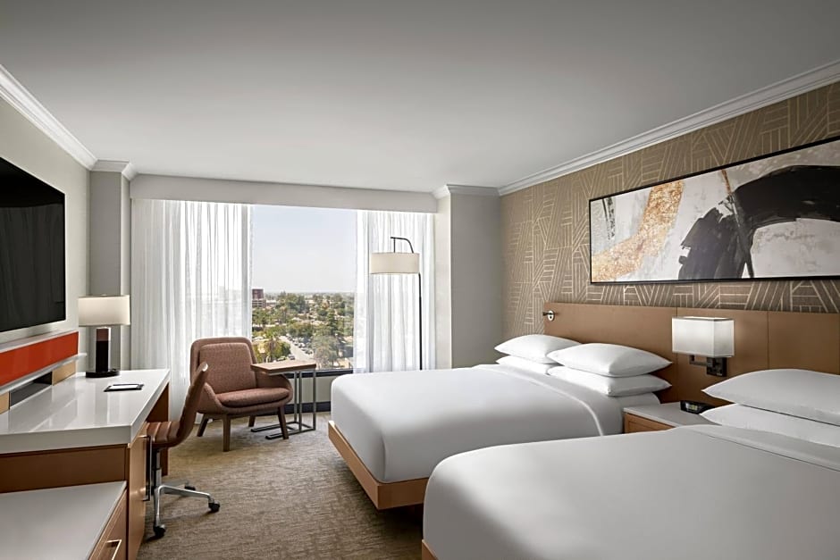 Delta Hotels by Marriott Anaheim Garden Grove