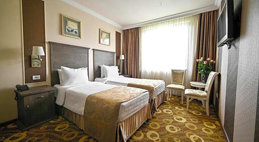 Imperial Palace Hotel