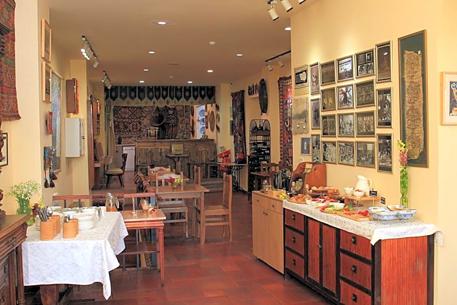 Silk Road Hotel