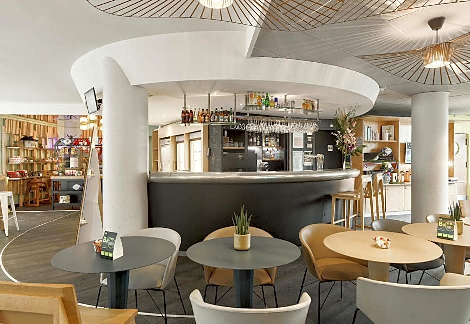 B&B HOTEL Rueil-Malmaison Gare