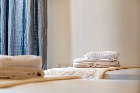 Luxury Triple Room