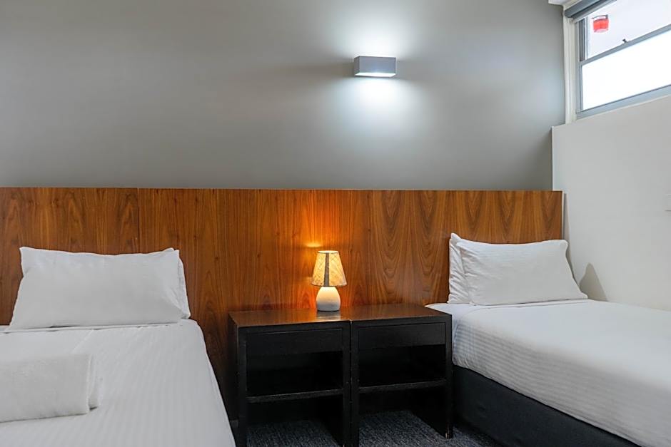 Cosmopolitan Hotel and Apartments