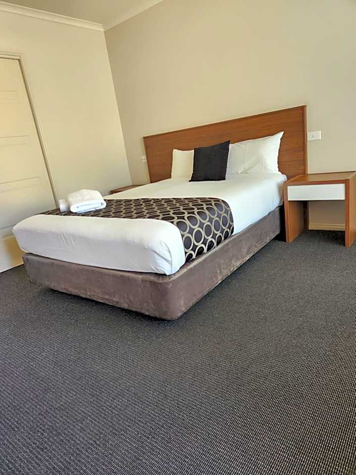 Jane Eliza Motor Inn