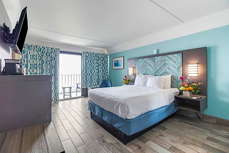 Crystal Coast Oceanfront Hotel