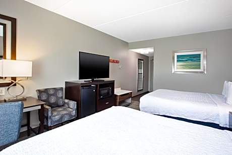 Room with Two Queen Beds - Non-Smoking