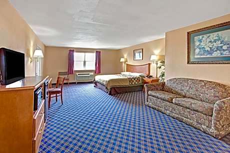 King Studio Suite - Non-Smoking