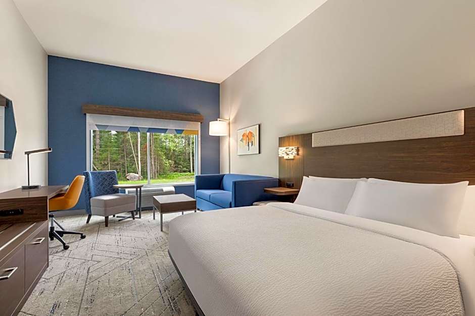 Holiday Inn Express And Suites Rhinelander By IHG