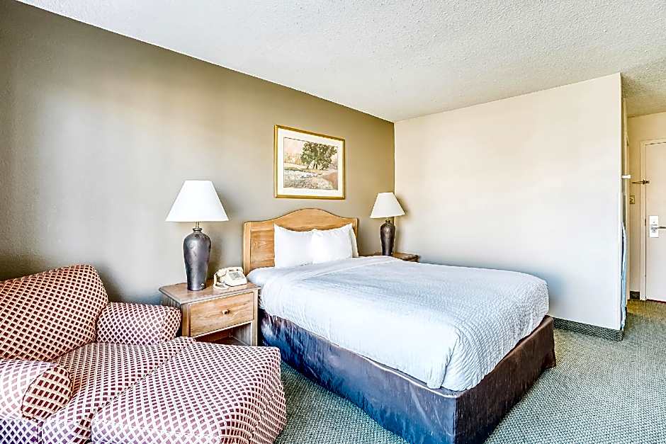OYO Hotel Monroe LA I-20