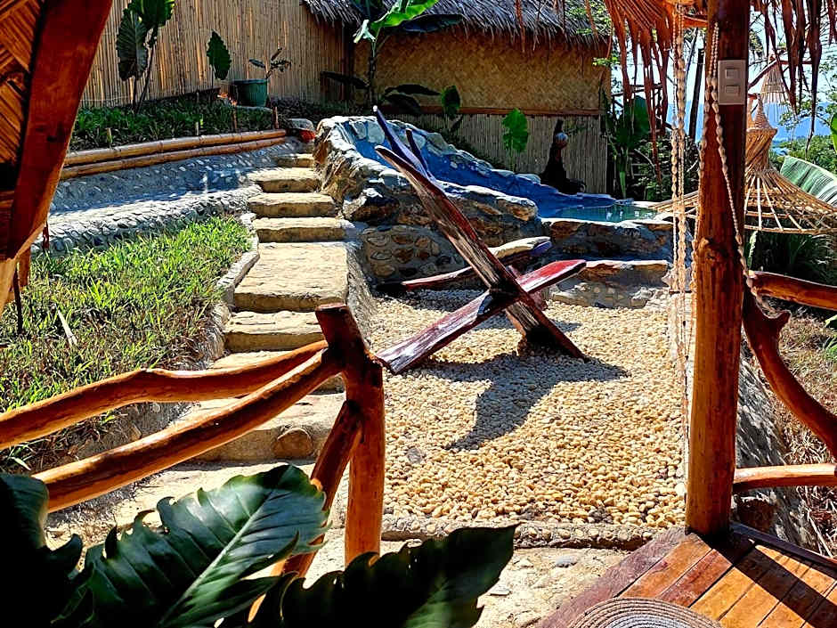 Jungle Bar Honeymoon suite & private pool