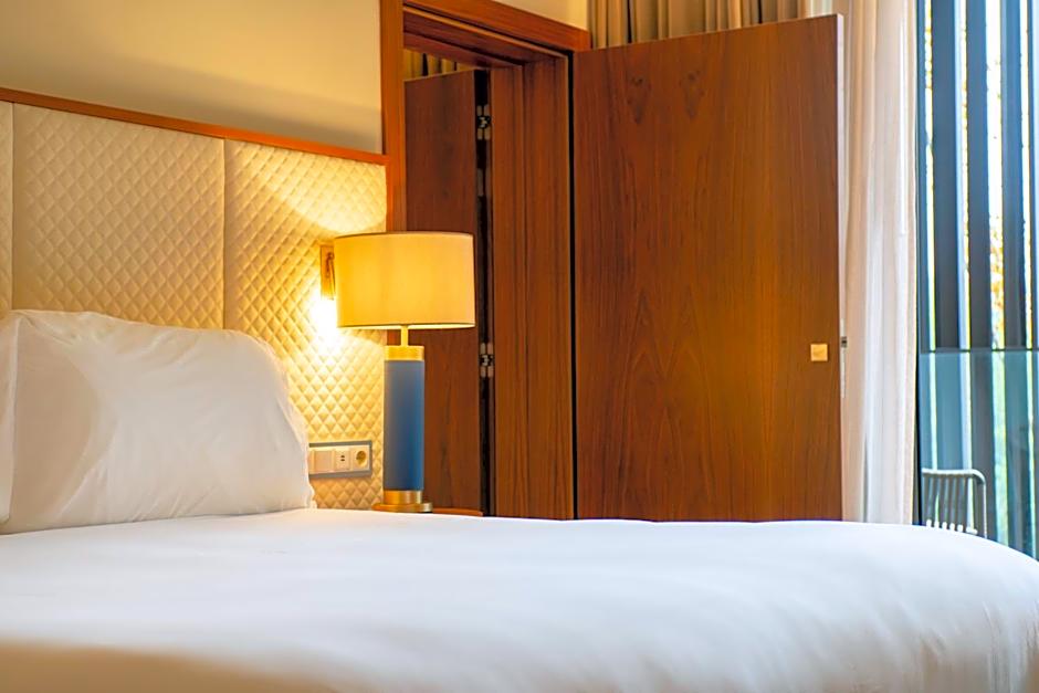 Curio Collection by Hilton Boeira Garden Hotel Porto, Portug