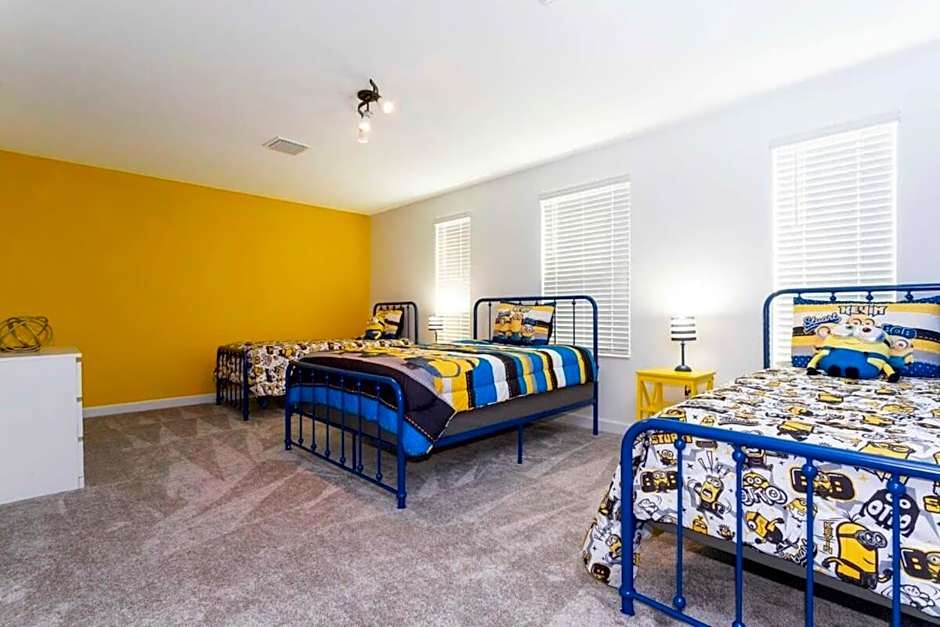 Super nice and spacious 9BDR home