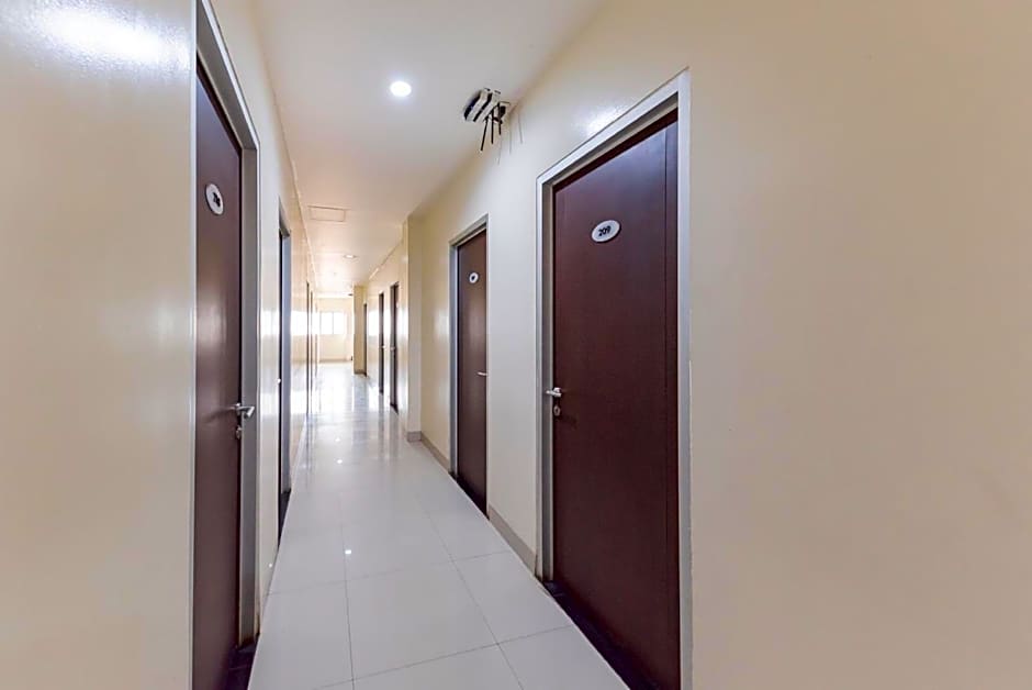 RedDoorz @ Malabar Street