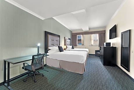 2 Queen Beds Suite Nonsmoking