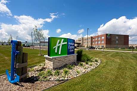 Holiday Inn Express & Suites Monroe By IHG