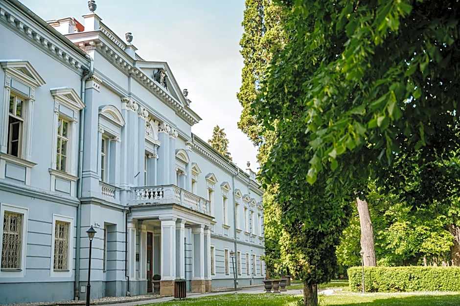 Hotel Kaštieľ Mojmírovce