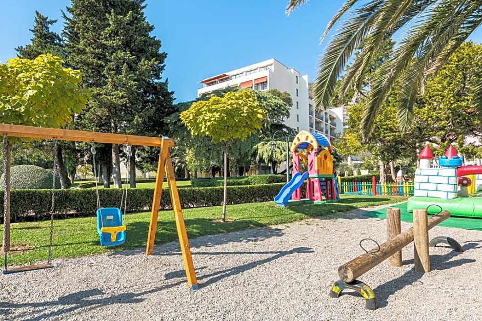 Iberostar Waves Bellevue