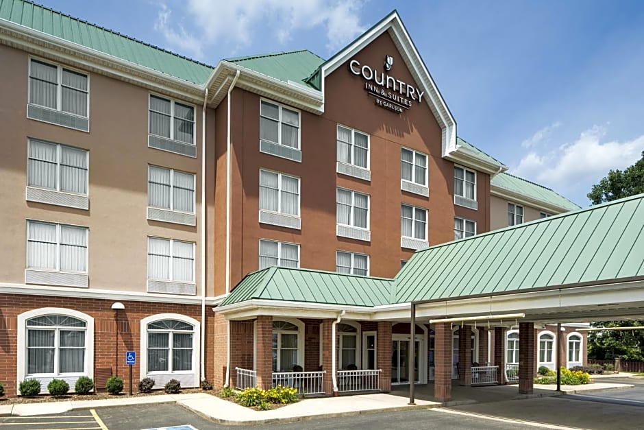 Country Inn & Suites by Radisson, Cuyahoga Falls, OH