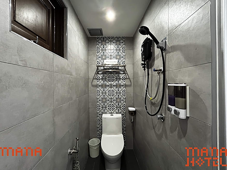 Mana Mana Hotel • Melaka •