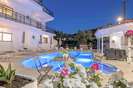 Denise Studios and Apartments