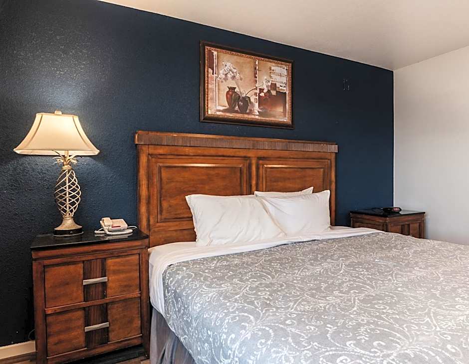 Water Front Inn