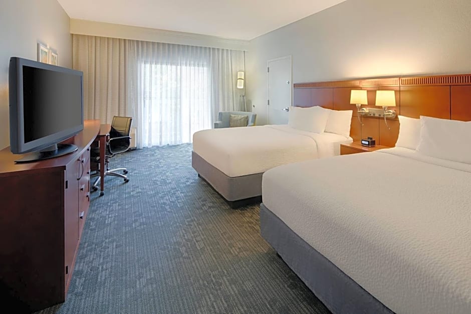 Courtyard by Marriott Dallas Addison/Midway