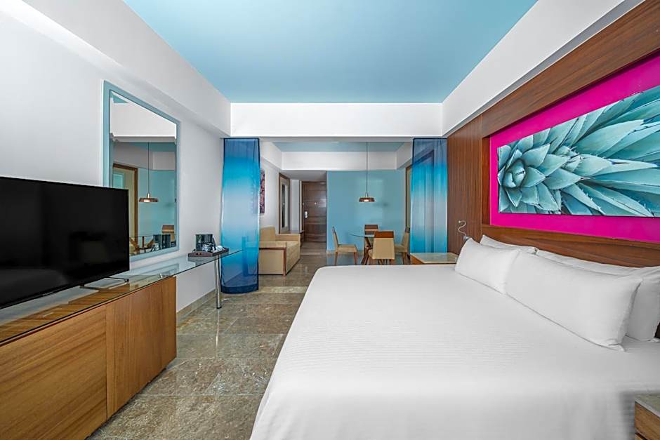Altitude by Krystal Grand Los Cabos - All Inclusive