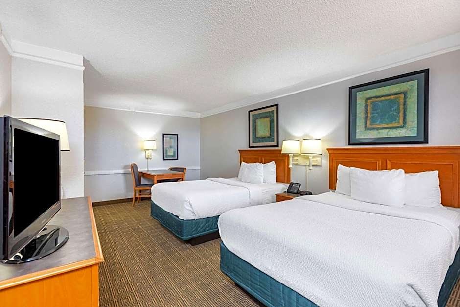 La Quinta Inn & Suites by Wyndham El Paso West