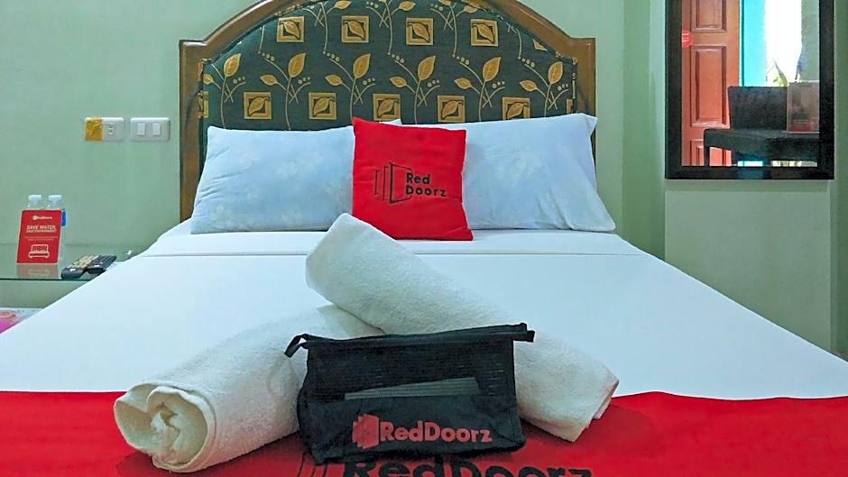 RedDoorz @ Bankal Lapulapu