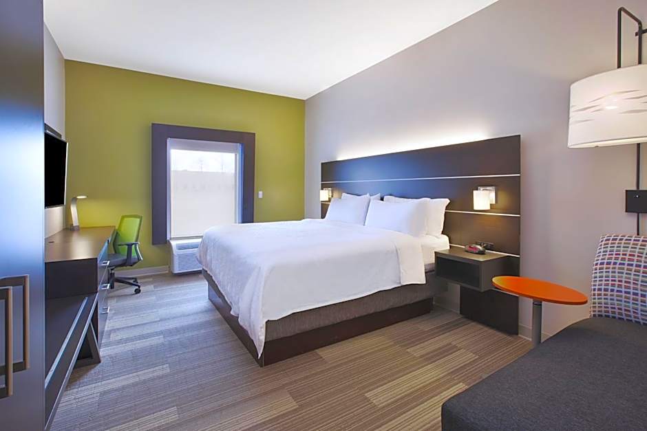 Holiday Inn Express Tiffin By IHG