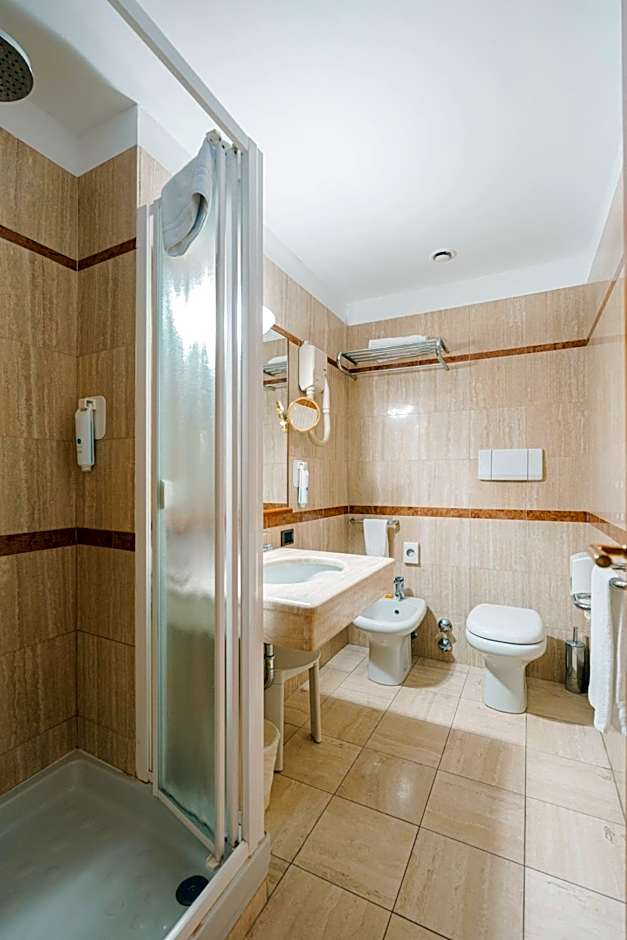 Crystal Hotel Varese