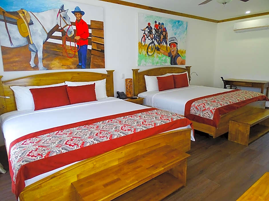 Hacienda Guachipelin Volcano Ranch Hotel & Hot Springs