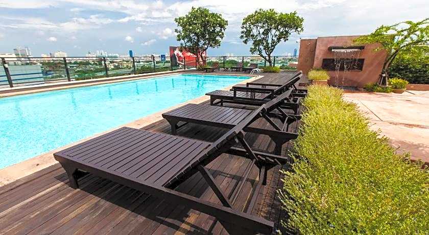 The Grand Sathorn Hotel