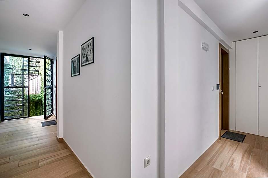 Elia Kolonaki Luxury Apartments