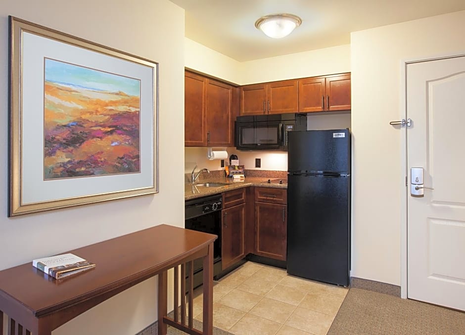 Staybridge Suites El Paso Airport Area