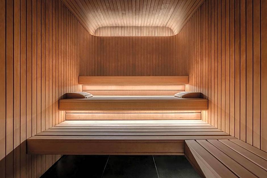 Roomers Munich, Autograph Collection by Marriott