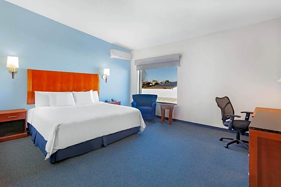 Days Inn by Wyndham Piedras Negras