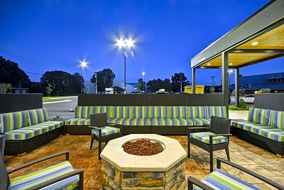 Home2 Suites By Hilton Decatur Ingalls Harbor